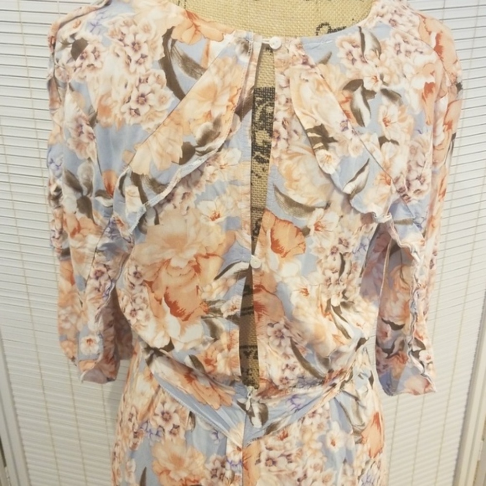 Floral Ruffle Romper - Picture 3 of 4